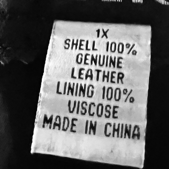 Elegant Black Leather Faux Fur Trimmed Women's Coat - Picture 5 of 10